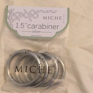 Miche carabiner
